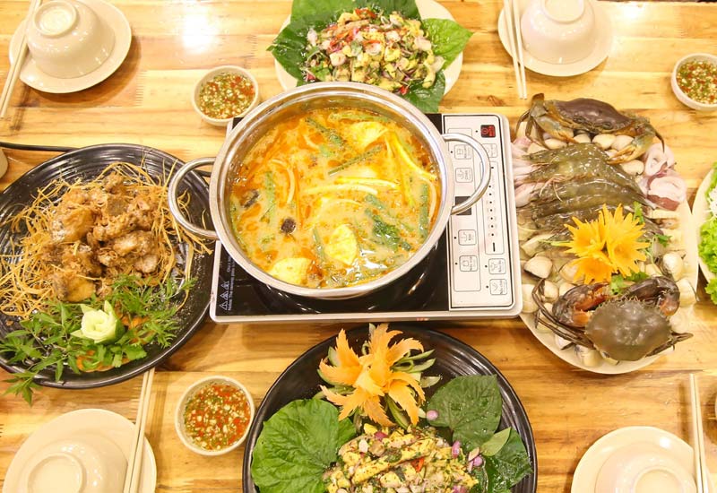 Lẩu Đức Trọc - 790 Đường Láng