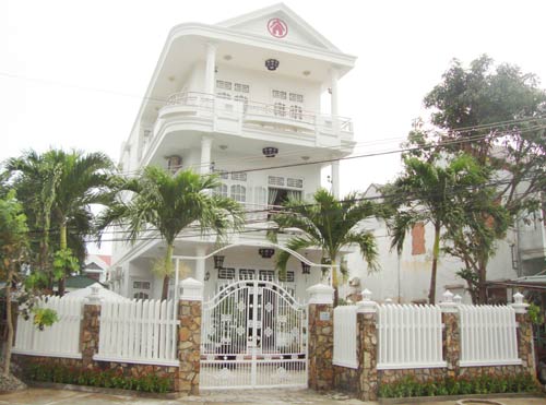 Full House Homestay