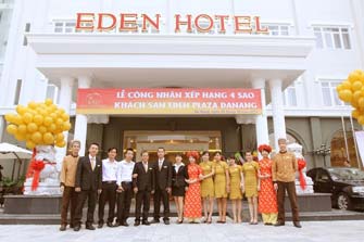 Khách sạn Eden Plaza