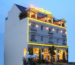 Khách sạn Kiến Vàng