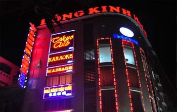 Khách sạn Đông Kinh