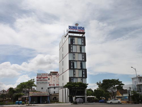 Khách sạn Dung Hòa