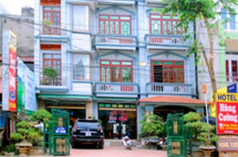 Khách sạn Hùng Cường