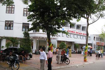 Khach sạn cong doan Hồ Sen