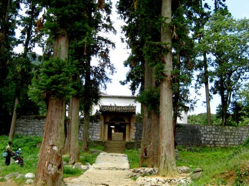 Dinh thự vua Mèo Hà Giang