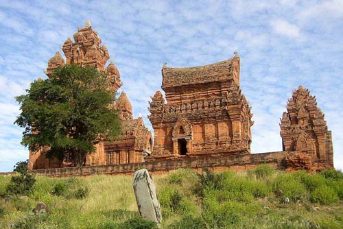 Đền thờ Pôklông Mơh Nai Bình Thuận