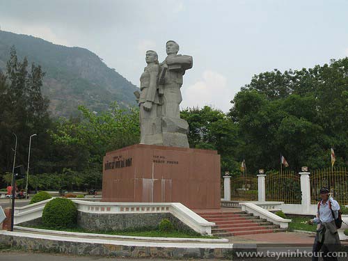 Núi Bà Đen Tây Ninh