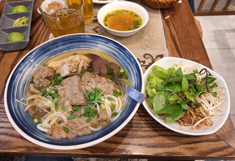 Nét Huế BigC Thăng Long - 222 Trần Duy Hưng, Hà Nội