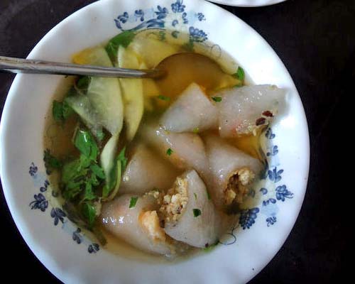 Bánh bột lọc chan Hà Nội