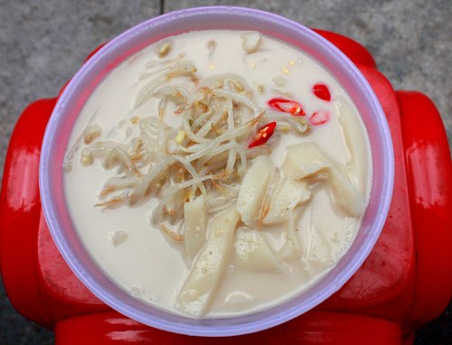 Bánh đúc nộm Hà Nội