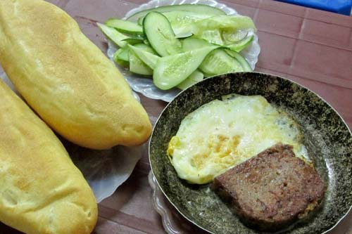 Bánh mì chảo Hà Nội