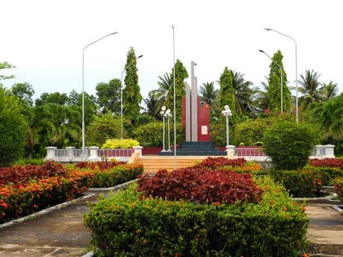 Bia lưu niệm căn cứ Thành Đội Mỹ Tho
