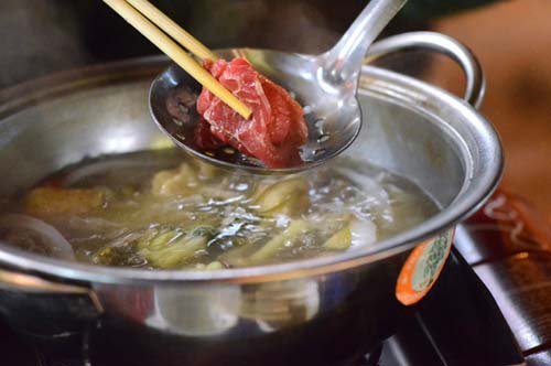 Bò nhúng giấm Thái Phiên