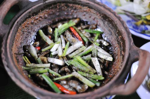 Cá bống dừa cá linh kho tiêu