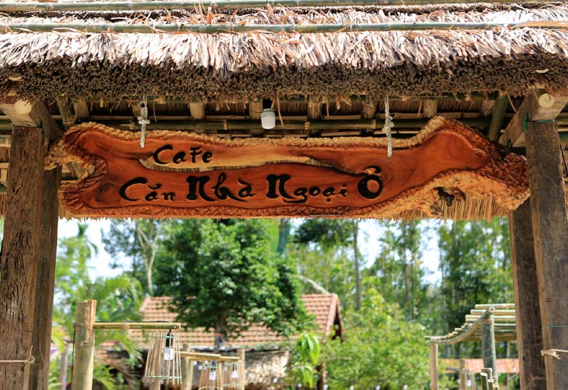 Cafe Căn Nhà Ngoại Ô - thôn Châu Chữ, Huế