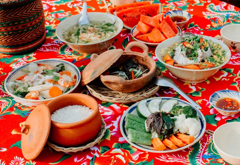 Nhà hàng Sinh thái Ẩm thực ở xã Nhơn Nghĩa, huyện Phong Điền, Thành phố Cần Thơ
