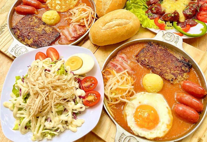 Bánh Mỳ Chảo Cột Điện Quán - 128 Quang Trung, Hà Đông