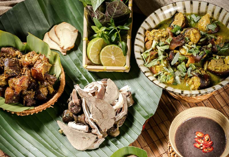 Bếp Mường Quán - 8 Cao Đạt, Hà Nội