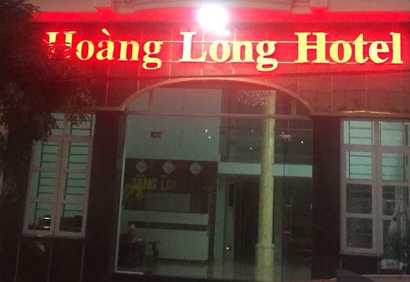 Nhà nghỉ Hoàng Long