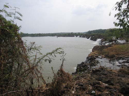 Hoang sơ thác Ba Zọt Đồng Nai