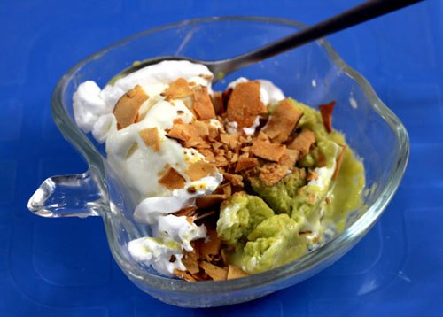 Kem bơ phố Bà Triệu