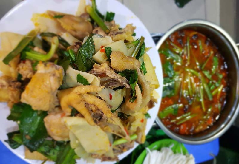 Lẩu Gà Măng Cay - 10 An Dương, Hà Nội