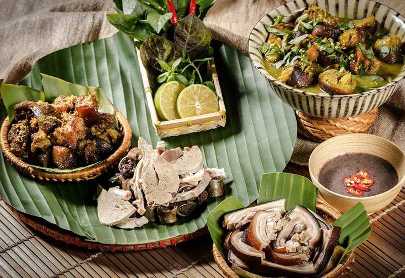 Bếp Mường Quán - 8 Nguyễn Công Hoan, Hà Nội