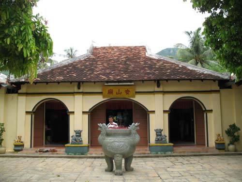 Miếu bà Phi Yến Vũng Tàu