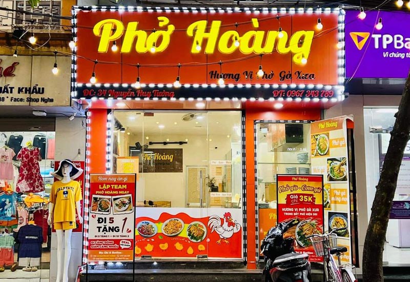 Phở Gà Hoàng - Hương Vị Phở Gà Xưa tại 34 Nguyễn Huy Tưởng, Hà Nội