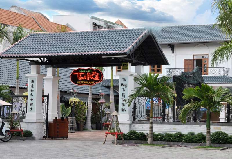Nhà hàng Hoa Viên Tri Kỷ - 123 Hồng Hà, Quận Phú Nhuận