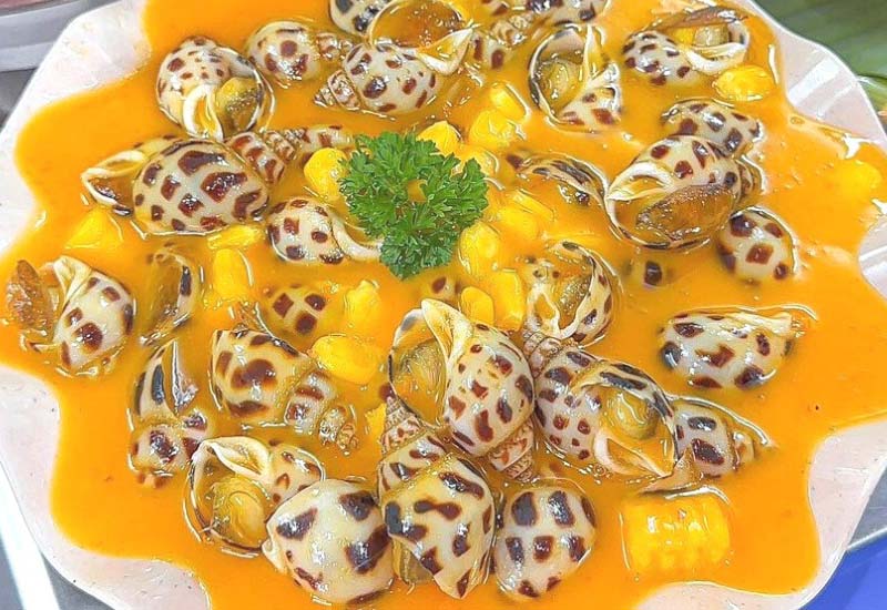 Ốc Dung Mama - 12 Hàm Nghi, Hà Nội