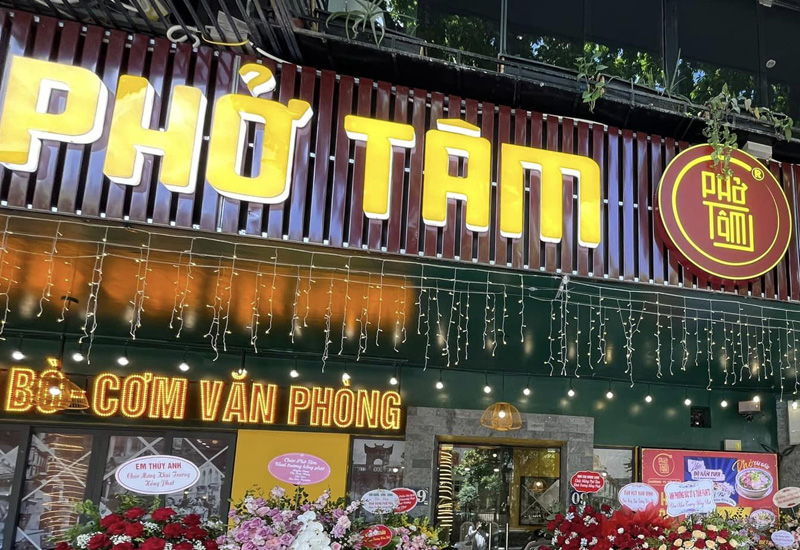 Phở Tâm - Phở bò & Cơm văn phòng ở 9 Trần Hưng Đạo, Hà Nội