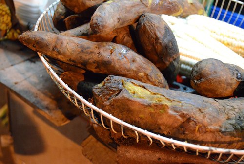 Quà vặt sưởi ấm trời đông Hà Nội