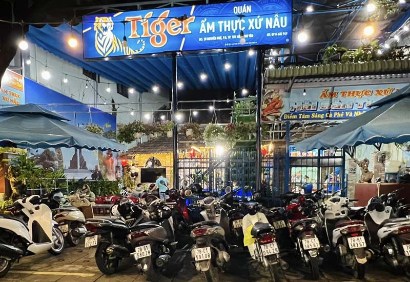 Ẩm Thực Xứ Nẫu - 28 Nguyễn Huệ, Tuy Hòa