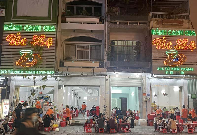 Bánh Canh Cua Út Lệ - 210 Tô Hiến Thành, Quận 10