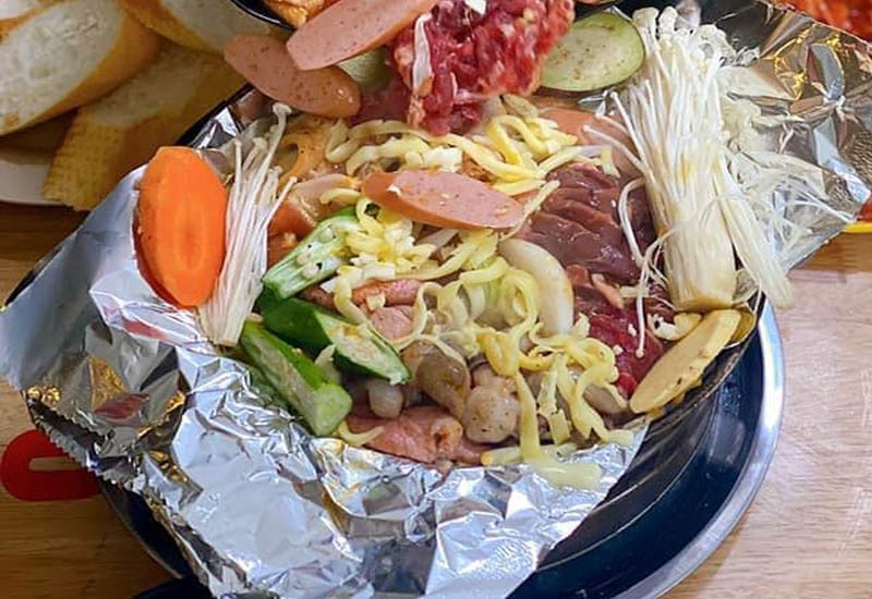 Mr Mlem - Quán Buffet Bò Nầm Nướng tại 164 Đông Các, Đống Đa