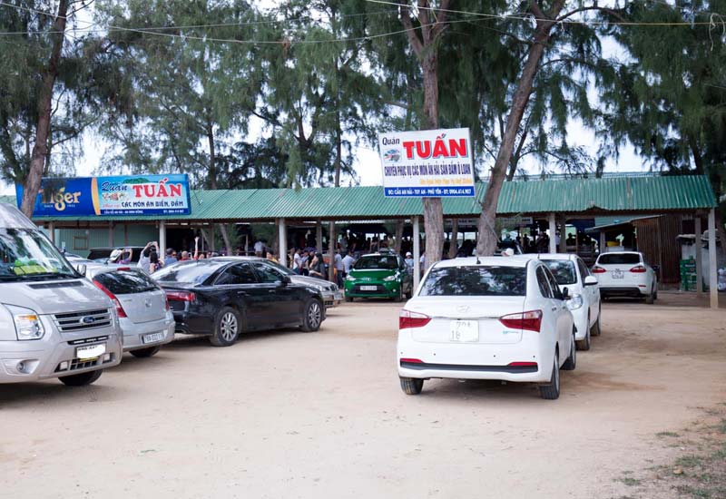 Quán Tuấn - Hải Sản Tươi Sống tại cầu An Hải, Tuy An, Phú Yên