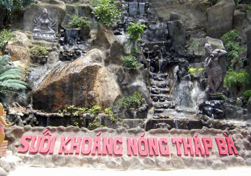 Suối khoáng nóng Tháp Bà Nha Trang
