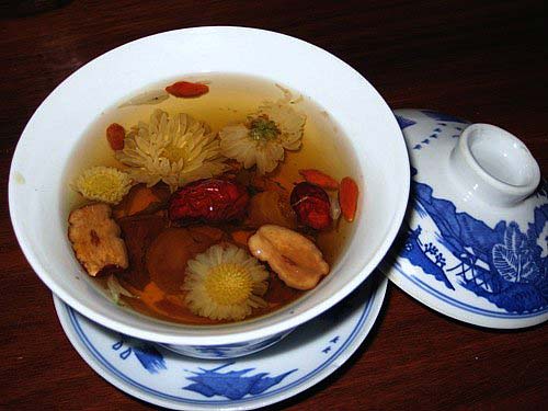 Trà long nhãn bát bửu Hưng Yên