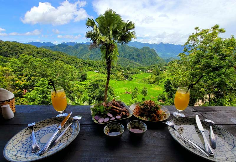 Nhà Hàng Đặc Sản Pù Luông - View thung lũng đẹp ở Pù Luông, Thanh Hóa