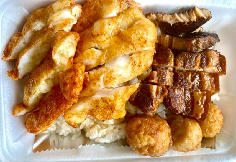 Xôi Bự - Quán xôi chả cua tại 114/A11 Tôn Thất Tùng, Hà Nội