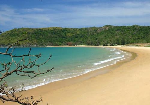 Bãi tắm Côn Đảo