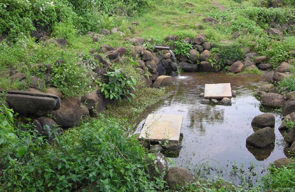 Giếng Nữ (dùng cho nữ) ở An Nha